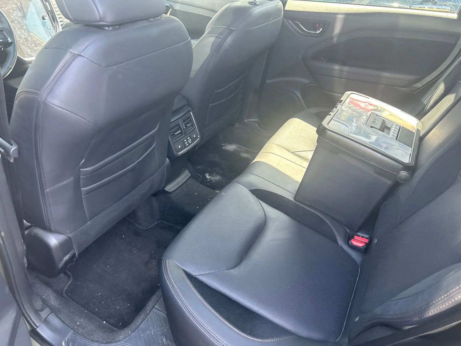 Used 2025 Green Metallic Subaru Touring image 6