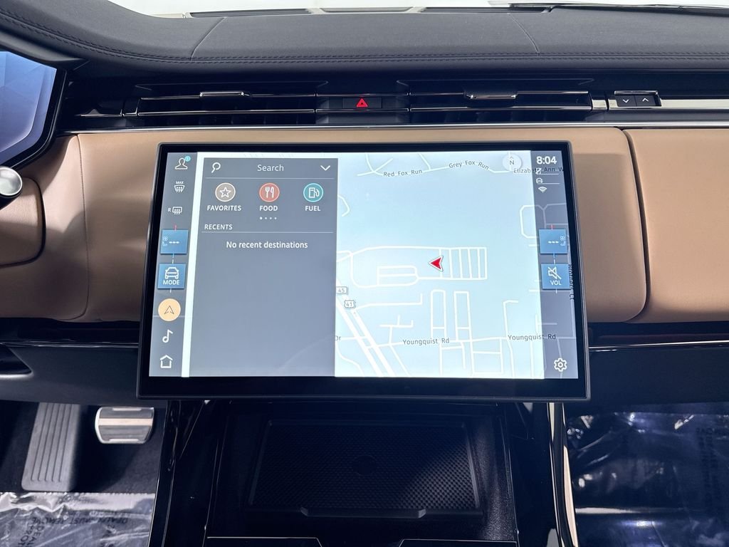 New 2026 Charente Grey Land Rover Dynamic SE image 17