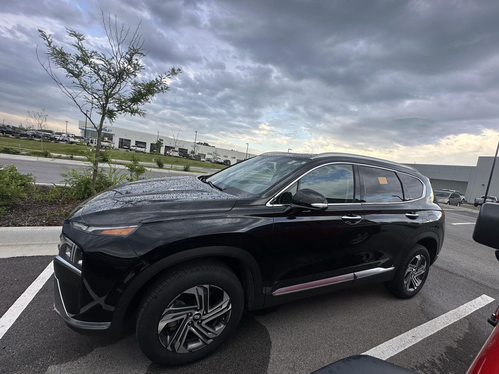 Used 2021 Hyundai Santa Fe SEL with VIN 5NMS3DAJ1MH328645 for sale in Saint Joseph, MO