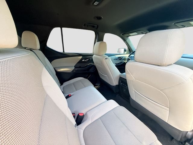 Used 2022 White Chevrolet LS image 25