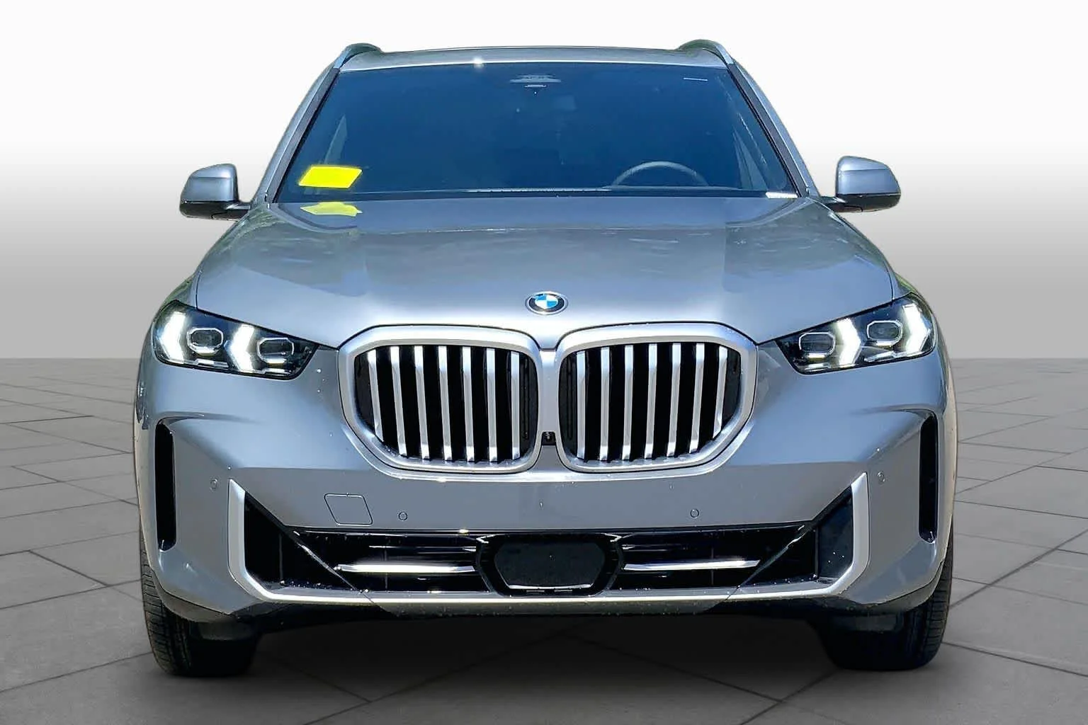 New 2026 Skyscraper Grey Metallic BMW xDrive40i image 3