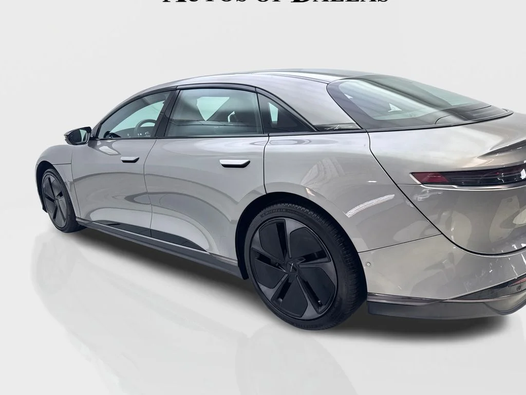 Used 2024 Silver Lucid Touring image 14