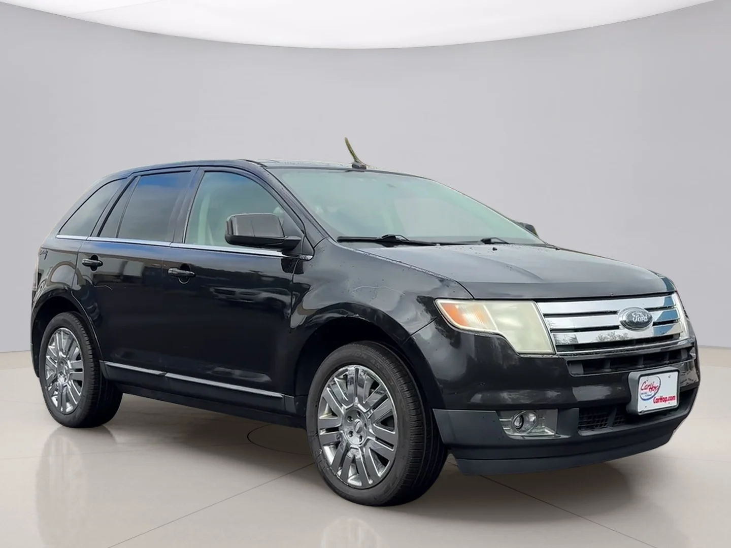 Used 2010 Black Ford LIMITED image 3
