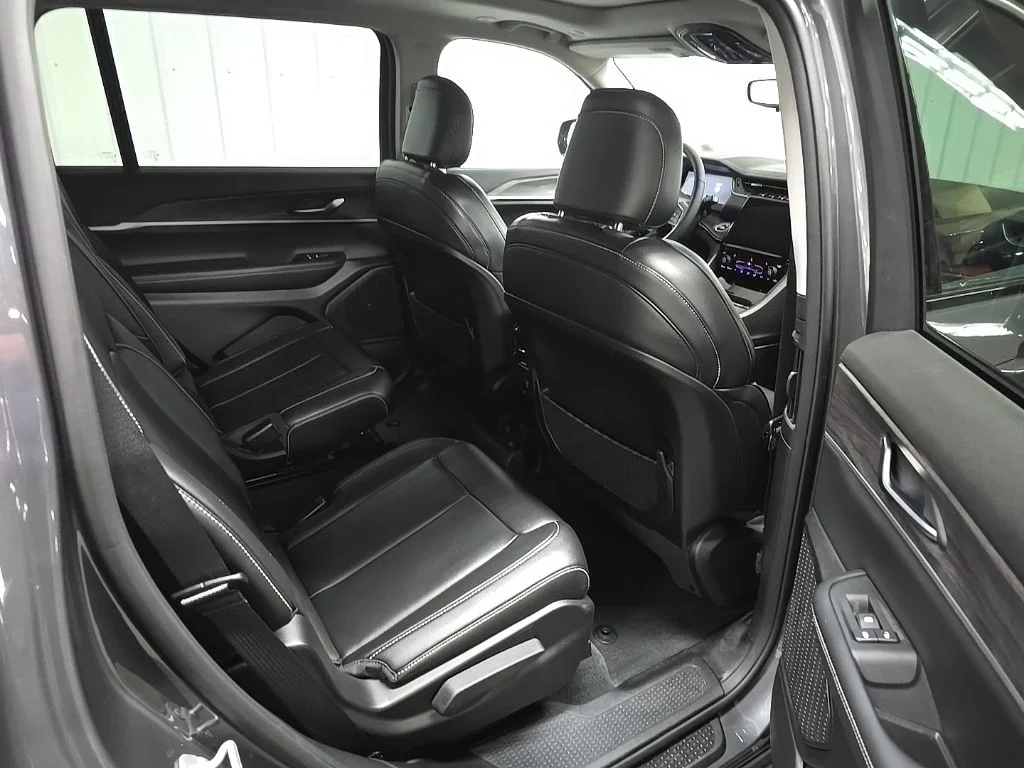2023 Jeep Grand Cherokee L Limited - Photo 18