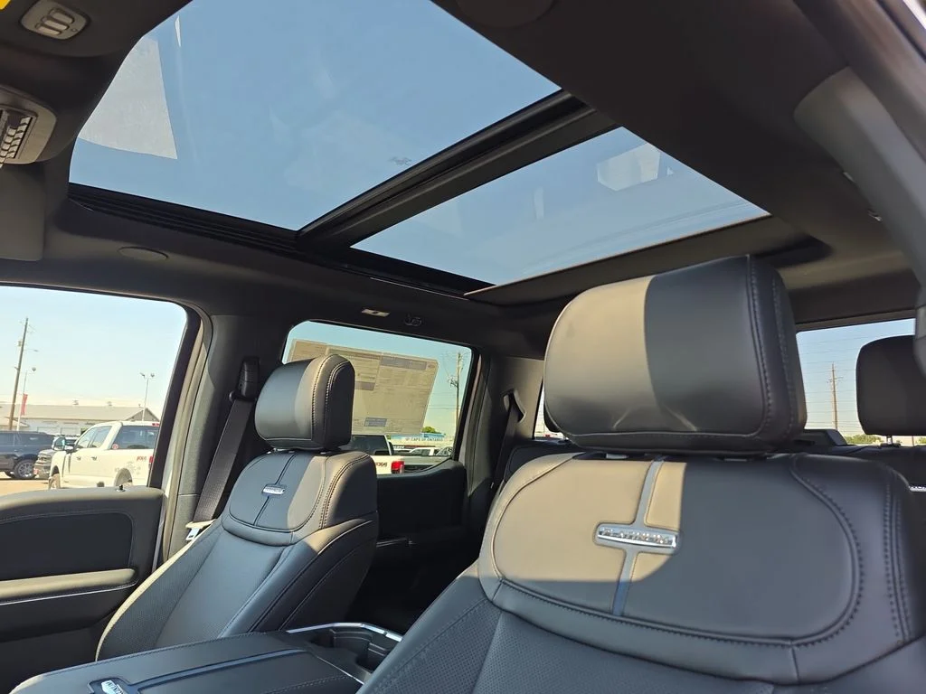 New 2026 Star White Metallic Tri-Coat Ford Platinum image 19