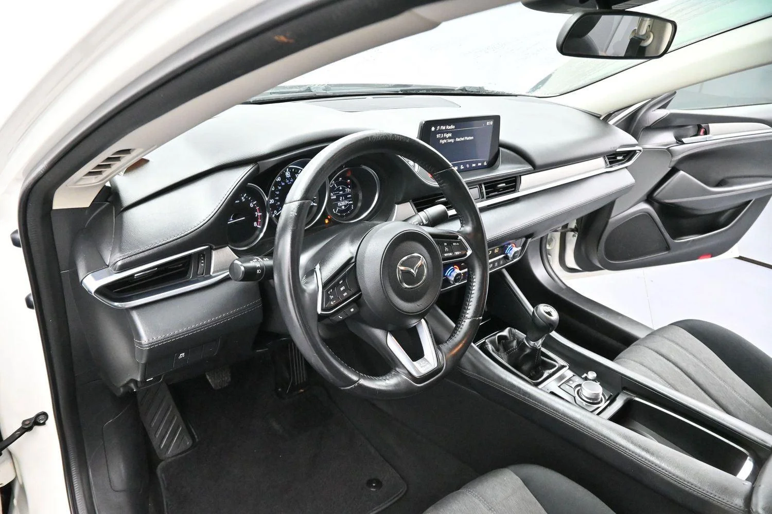 Used 2018 Snowflake White Pearl Mica Mazda Sport image 12