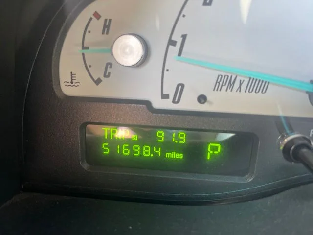 Used 2002  Ford Base image 10