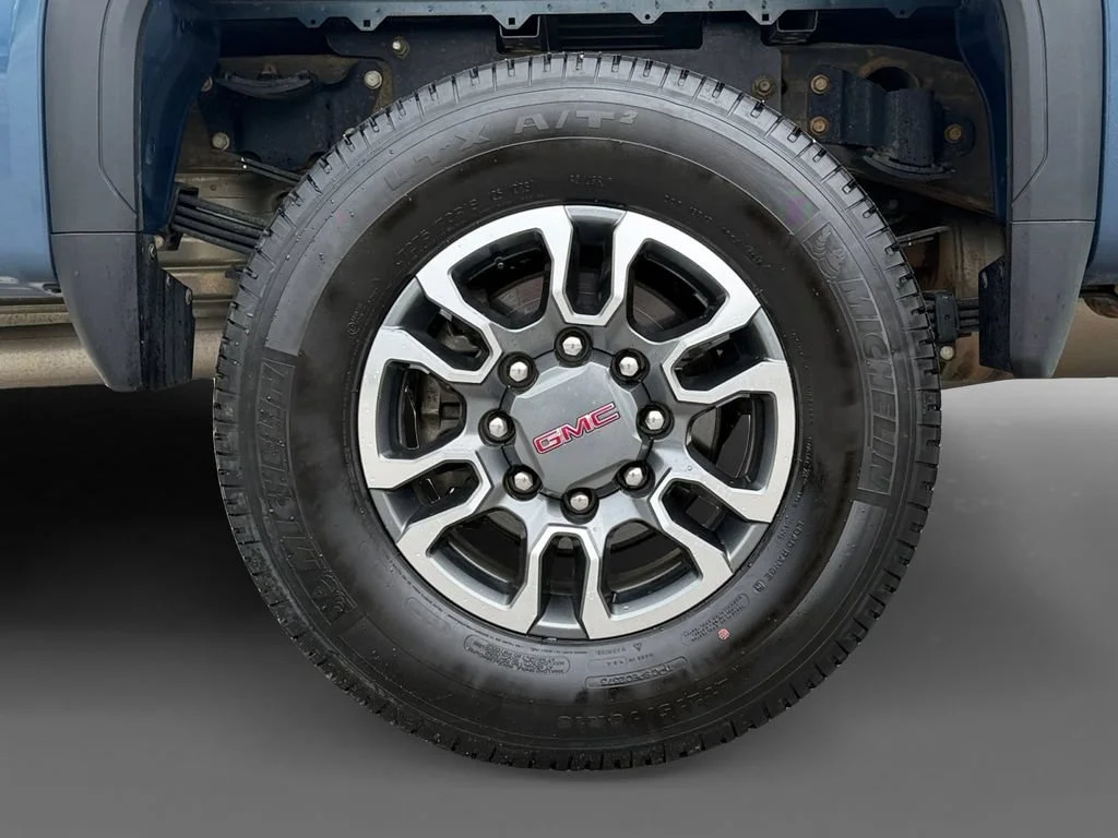 Used 2024 Downpour Metallic GMC SLE image 9