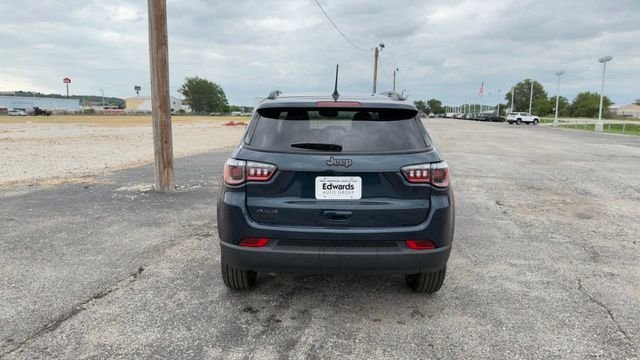 New 2026 Fathom Blue Pearl Coat Jeep Latitude image 6