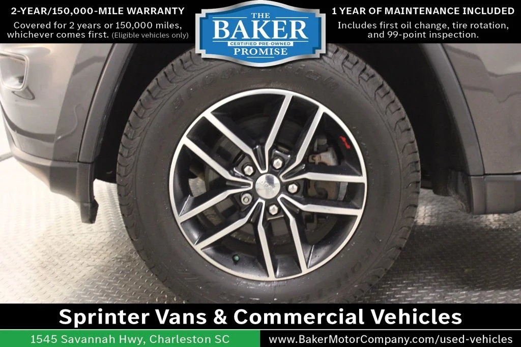 Used 2018 Gray Jeep Trailhawk image 17