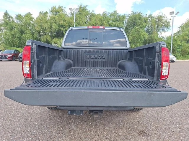 Used 2016 Gray Nissan SV image 20