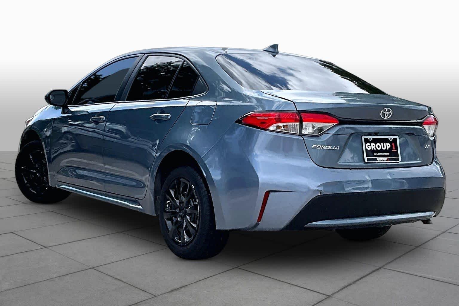 Used 2020 Celestite Toyota LE image 12