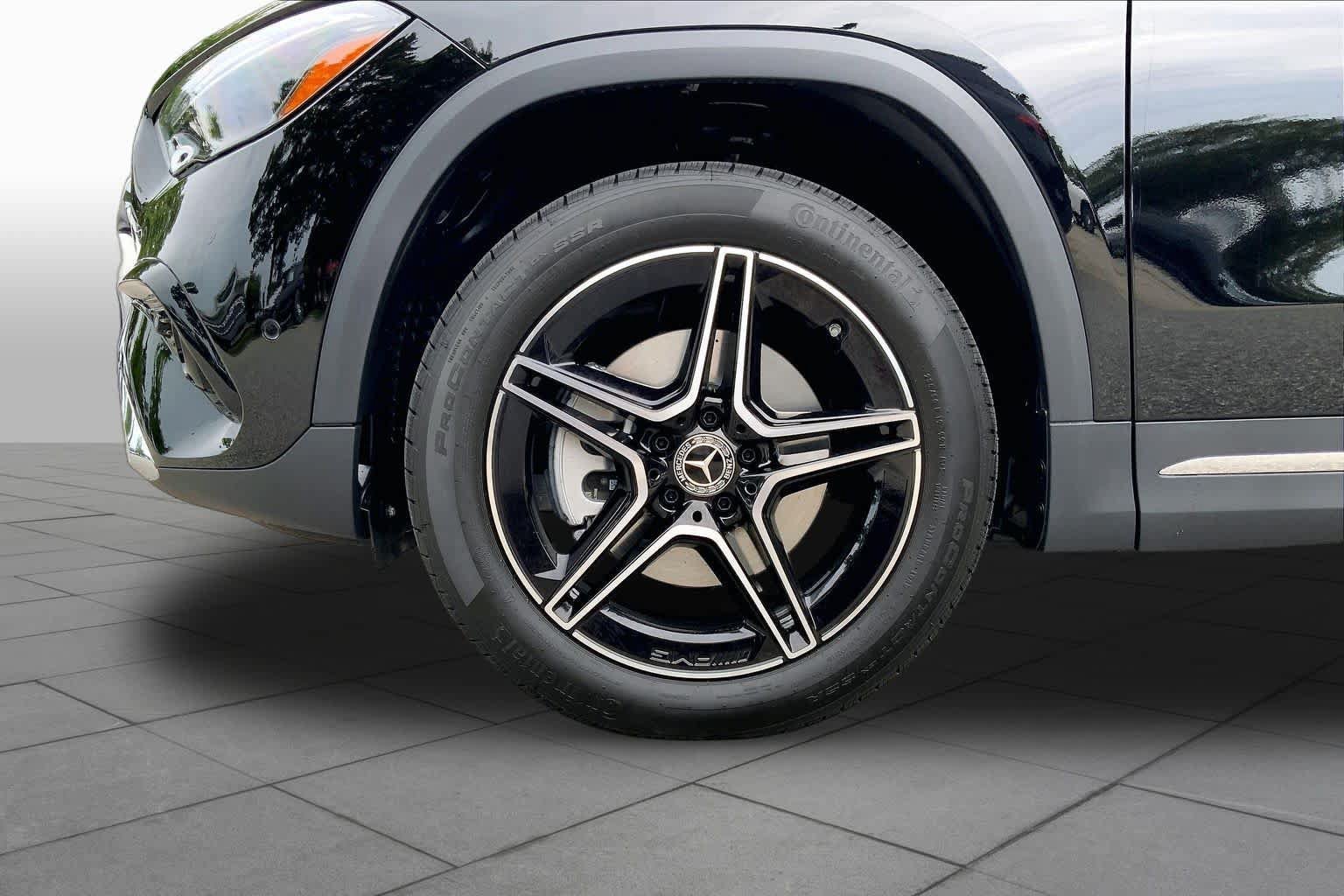 New 2026 Night Black Mercedes-Benz GLA 250 image 15