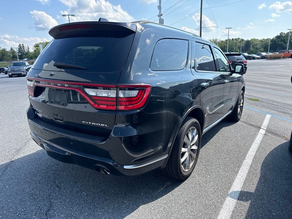 Used 2023 Black Dodge Citadel image 7
