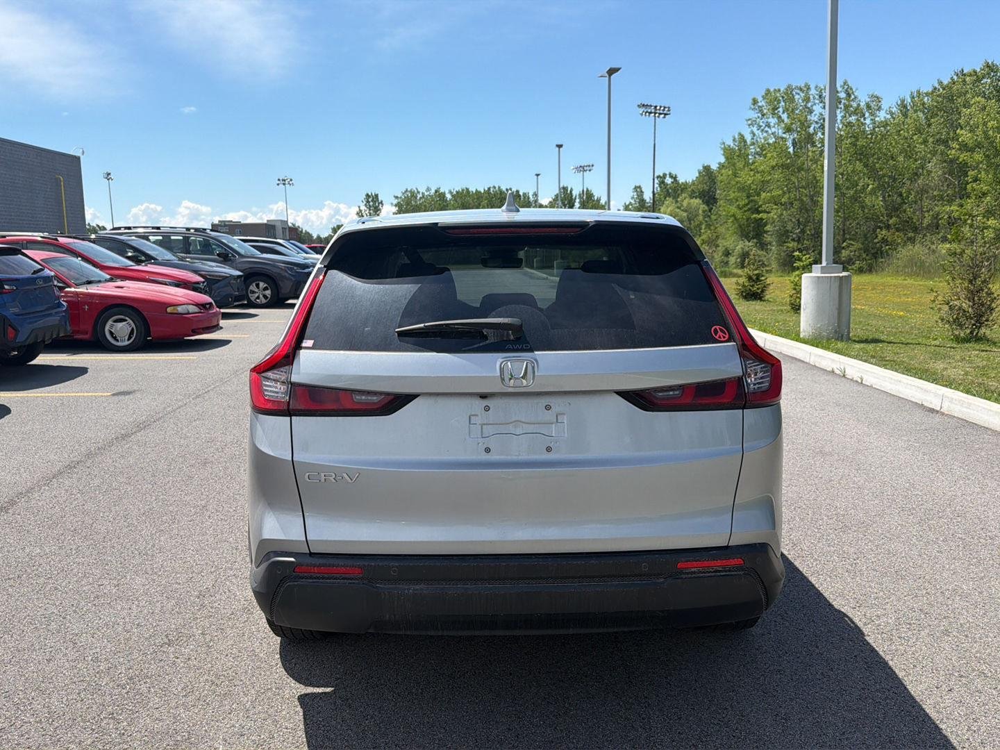 Used 2025 Solar Silver Metallic Honda EX-L image 5