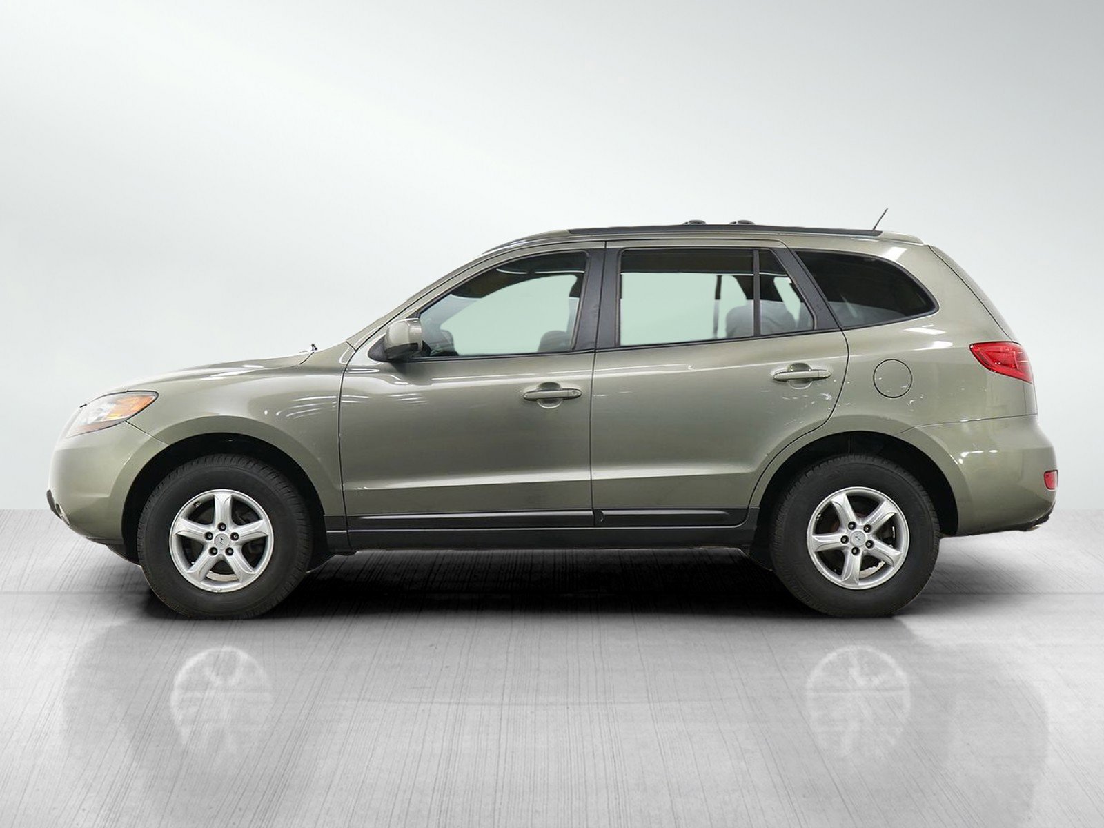 Used 2007 Hyundai Santa Fe GLS with VIN 5NMSG73D97H082655 for sale in Minneapolis, Minnesota