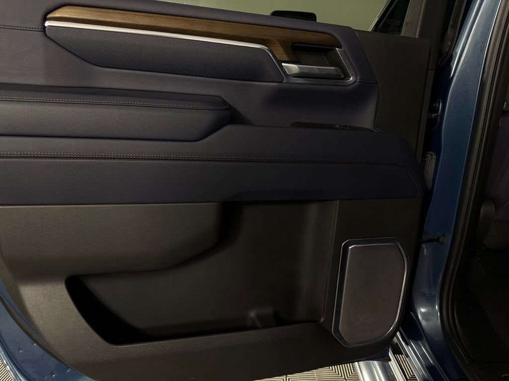 2024 Chevrolet Silverado 3500HD High Country - Photo 28