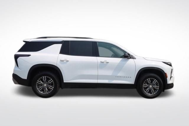 Used 2025 White Chevrolet LT image 13