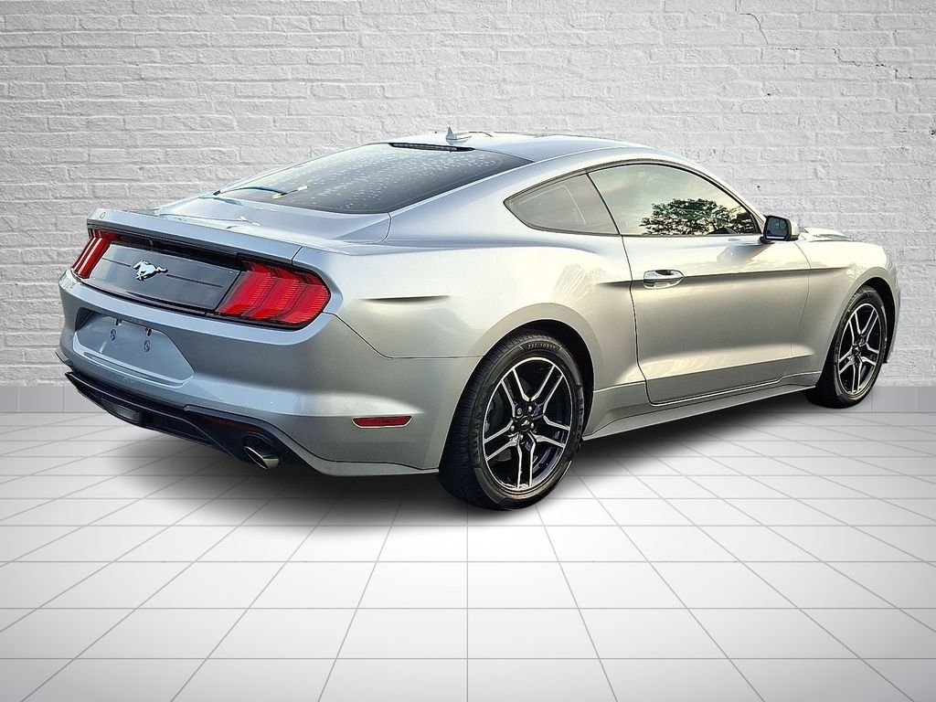 2020 Ford Mustang EcoBoost photo 4
