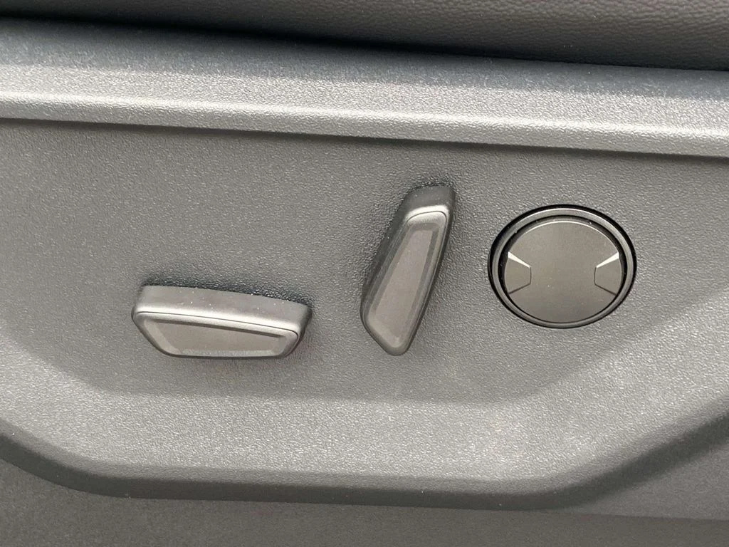 New 2026 Silver Ford Lariat image 12