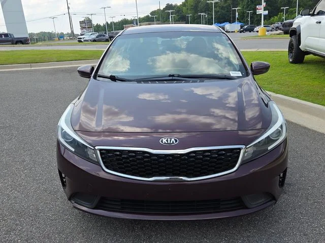 Used 2017 Red Kia LX image 2