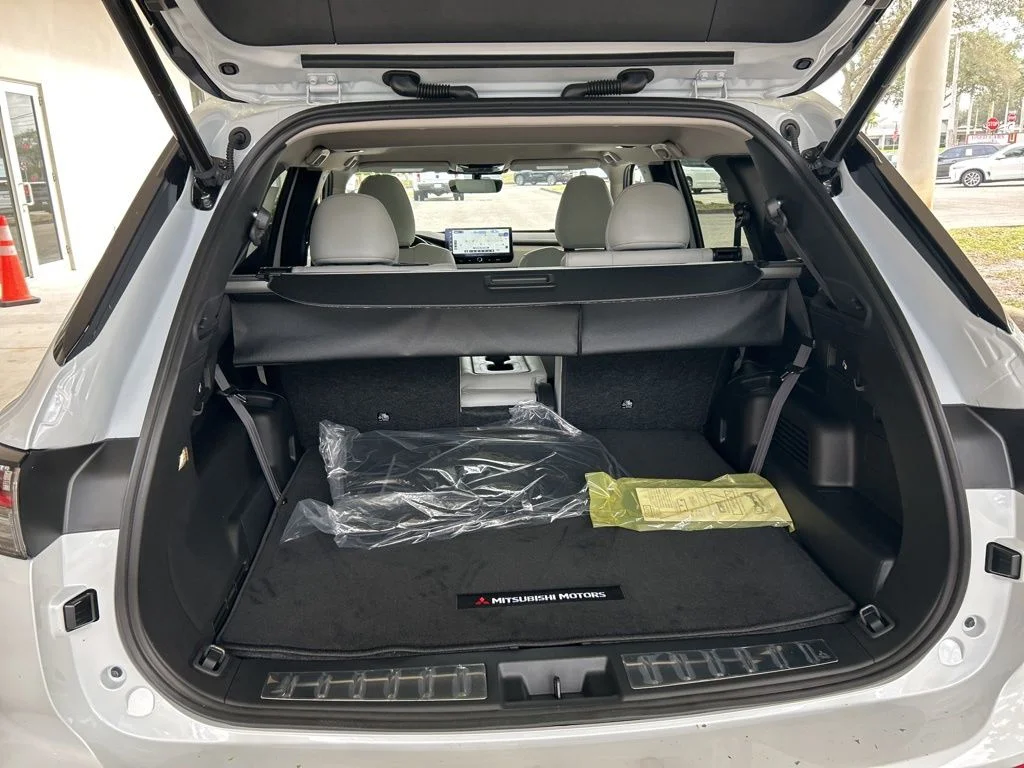 New 2026 White Mitsubishi SE 1.5T 2WD image 33
