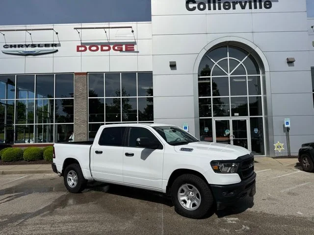 2024 RAM 1500 Tradesman 4x4 Crew Cab 5'7's photo