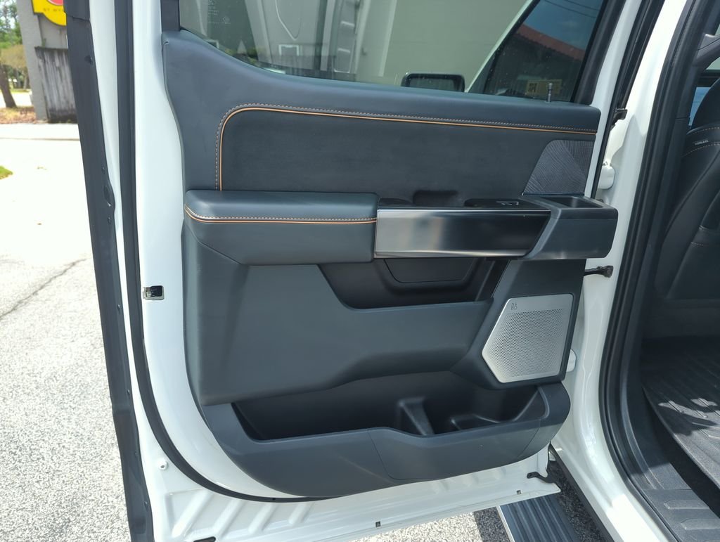 Used 2021 White Ford Platinum image 26