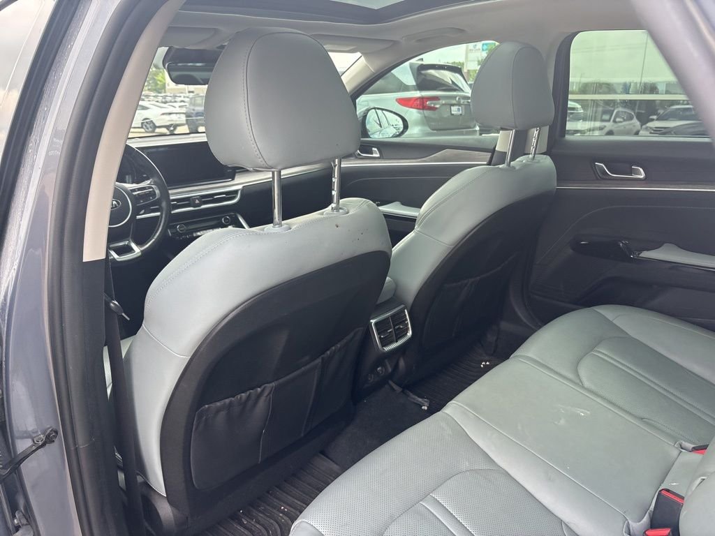 Used 2021 Everlasting Silver Kia EX image 36