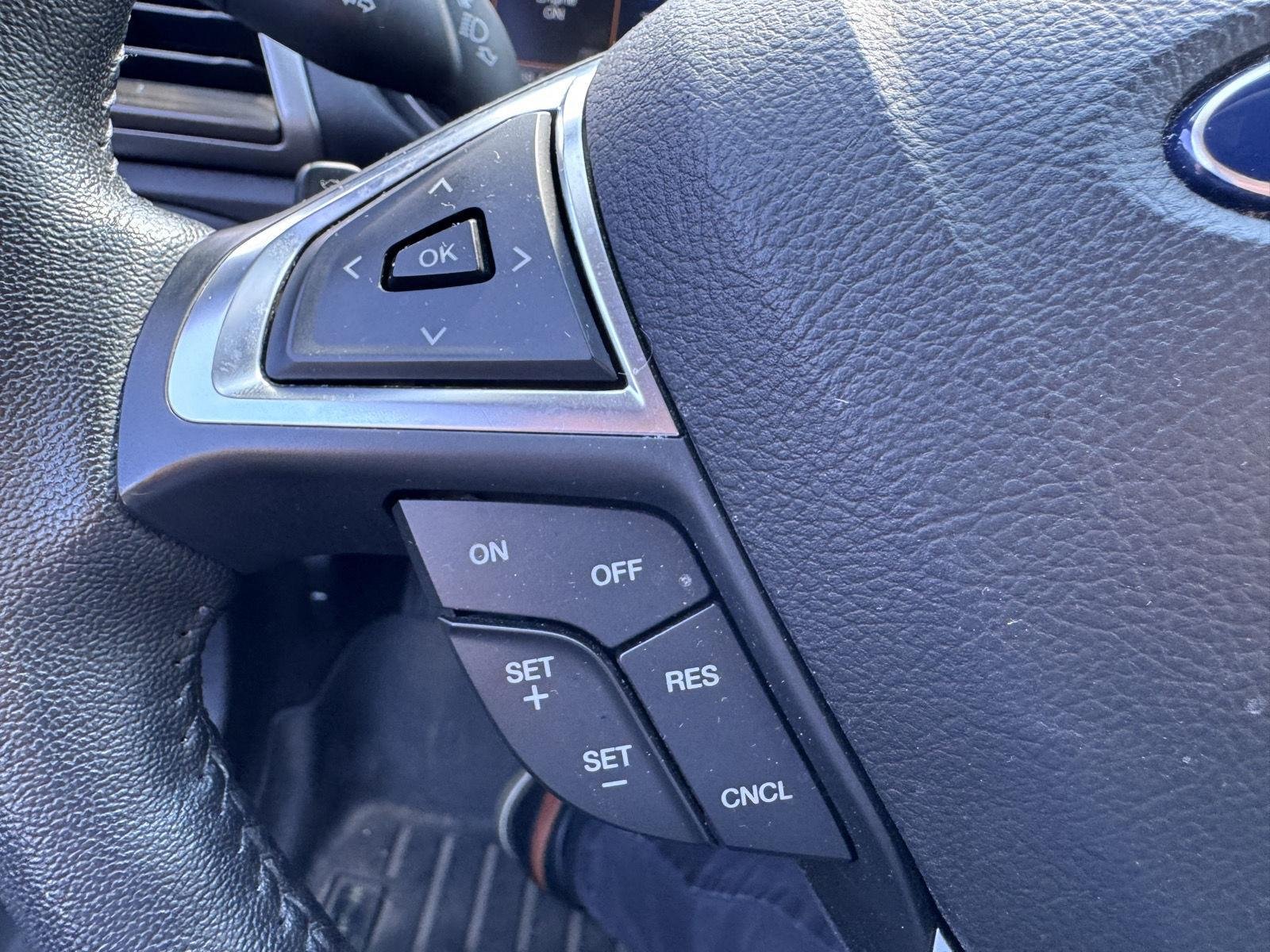 Used 2017 Magnetic Ford SE image 15