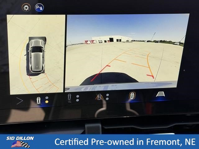 Used 2025 Summit White Chevrolet AWD LT image 3