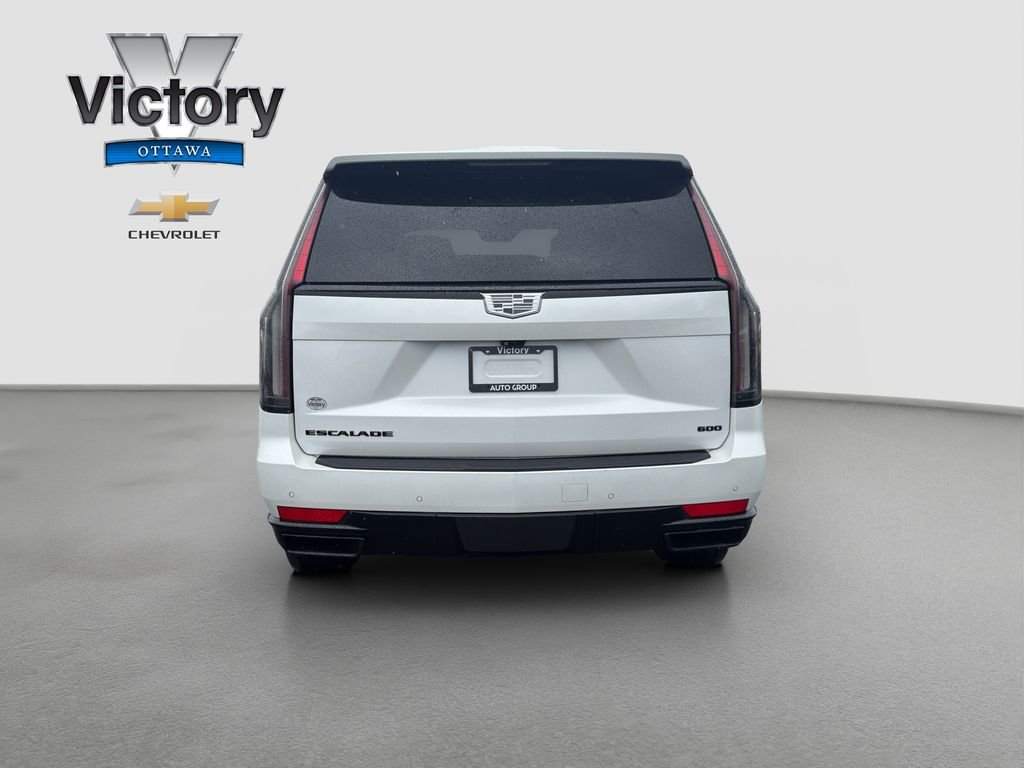 Used 2022 White Cadillac Sport Platinum image 5