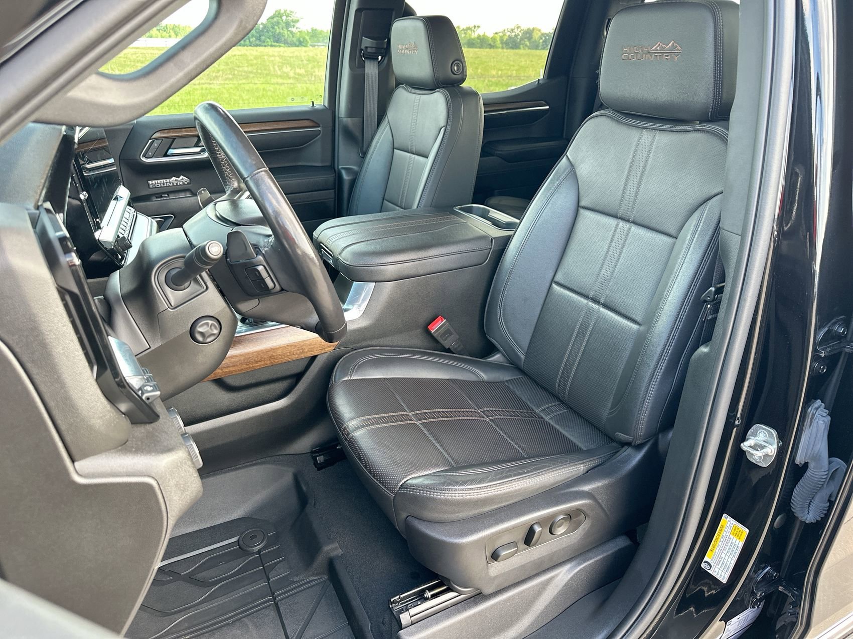 Used 2023 Black Chevrolet High Country image 11