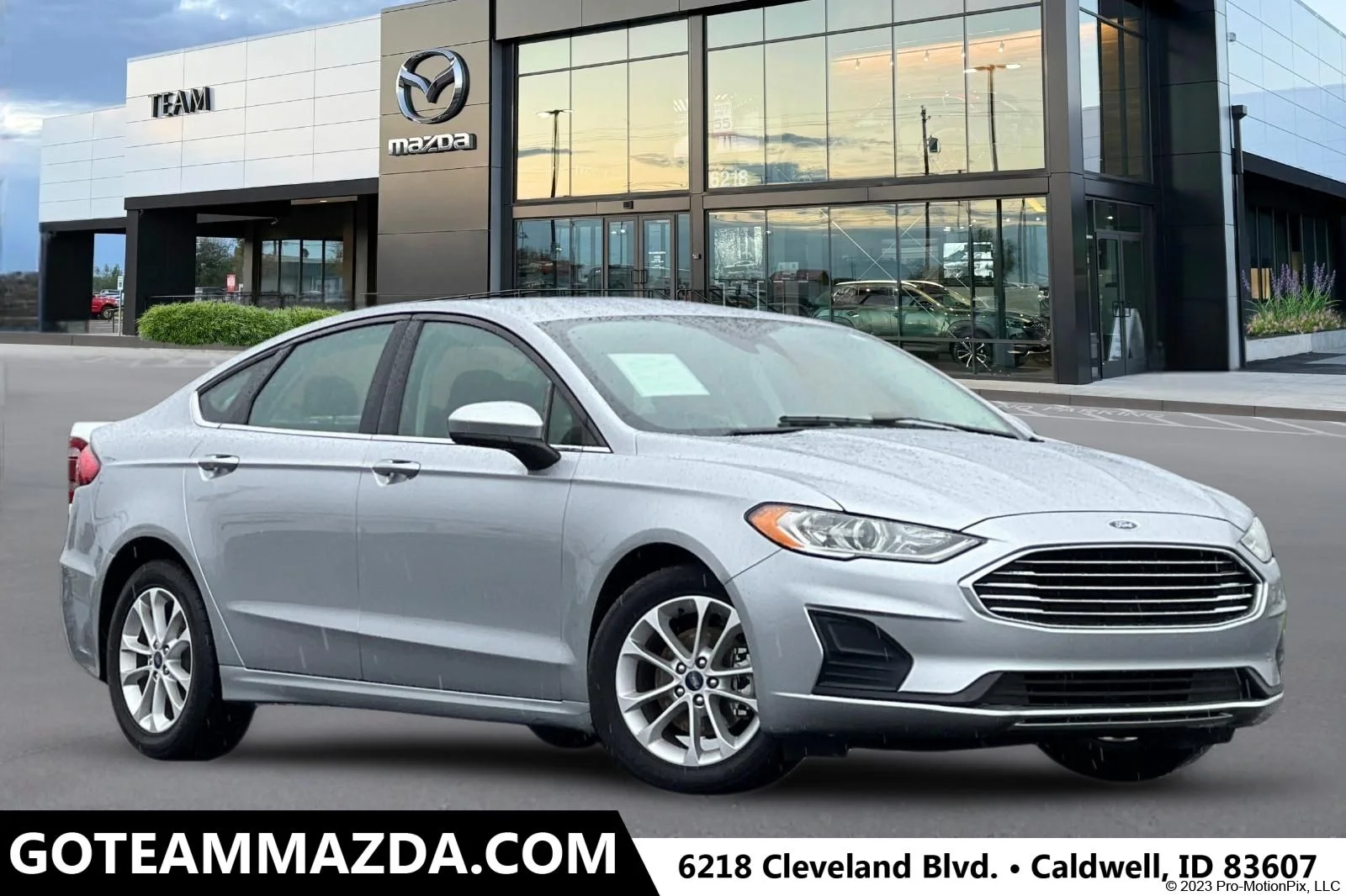 2020 Ford Fusion SE FWD's photo