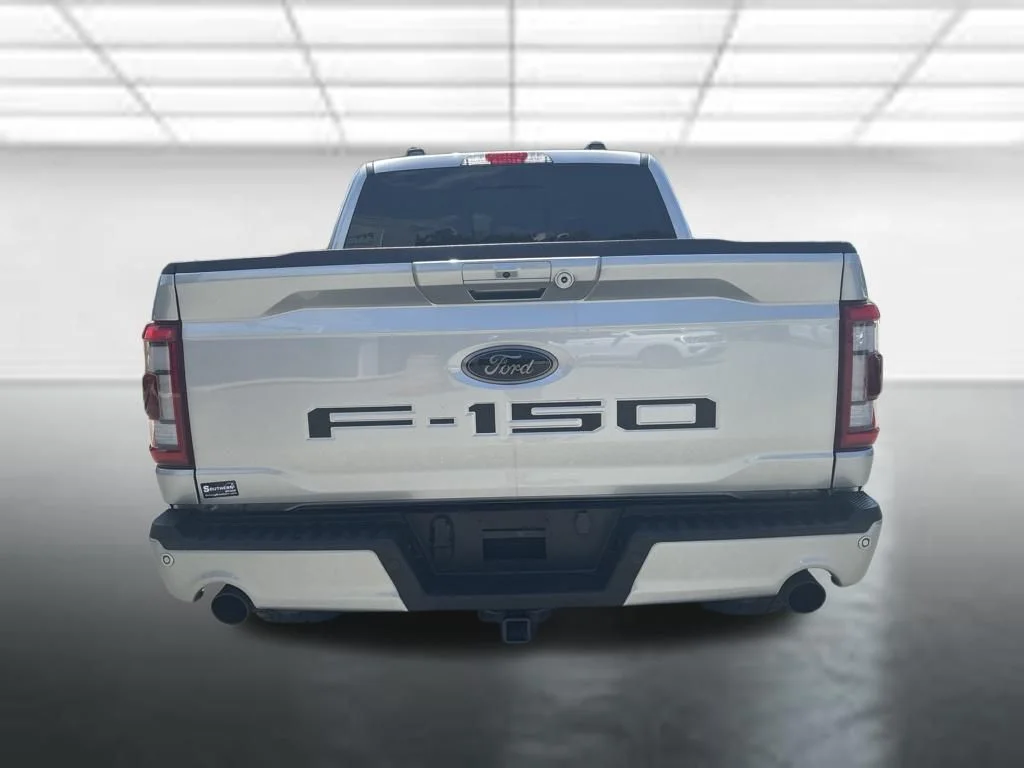 Used 2023 Silver Ford Lariat image 4