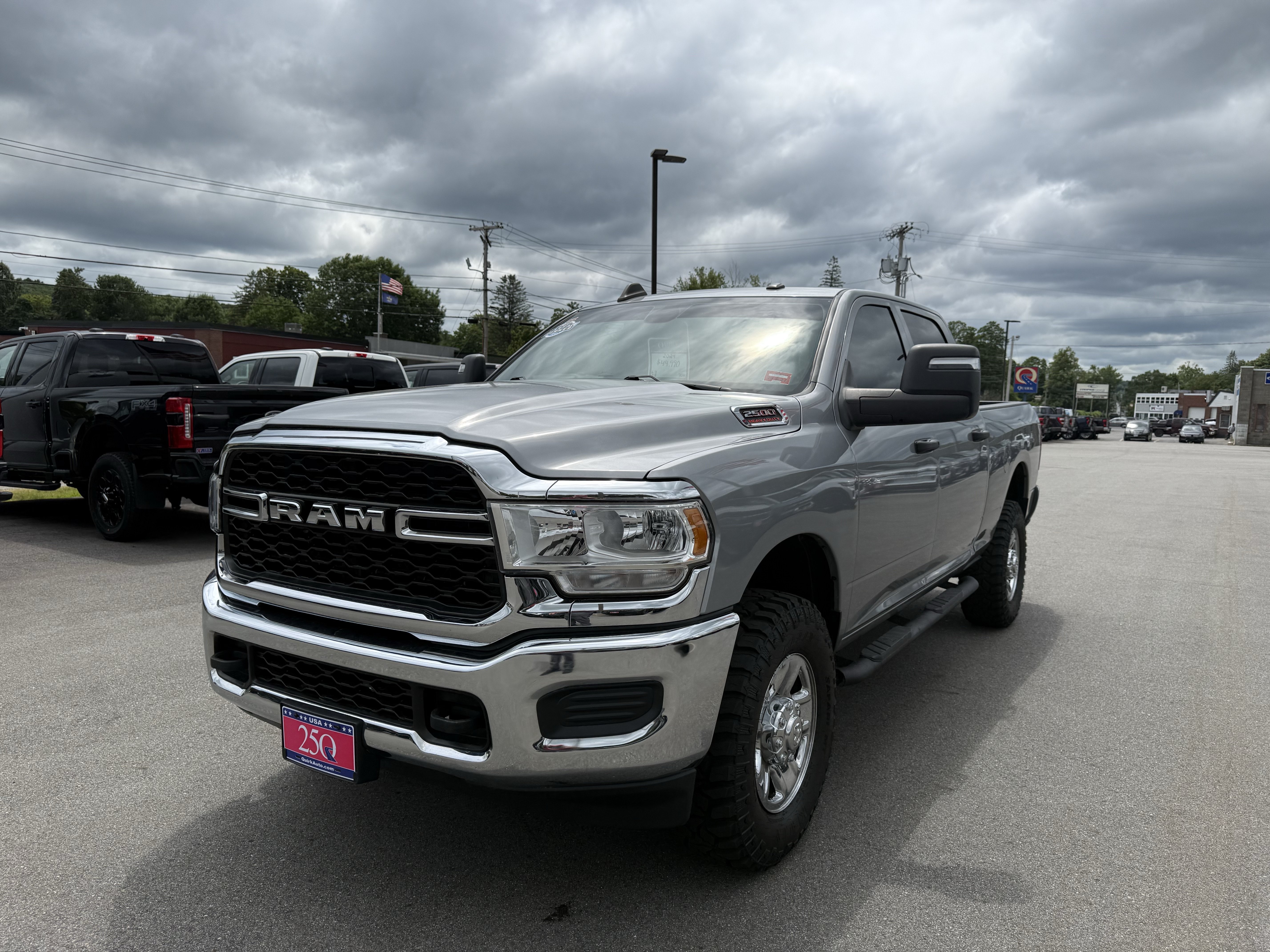 Used 2024 Billet Silver Metallic Clearcoat Ram Tradesman image 14