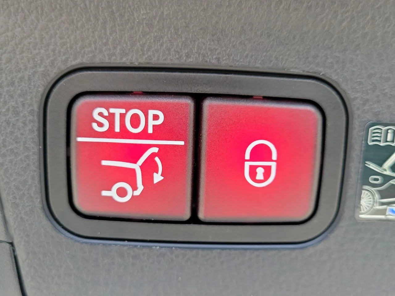 Certified Used 2026 Gray Mercedes-Benz GLE 350 image 10