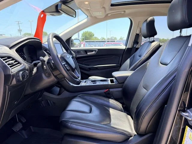 Used 2022 Black Ford Titanium image 16