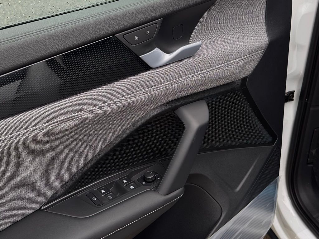2026 Volkswagen Tiguan S - Photo 17
