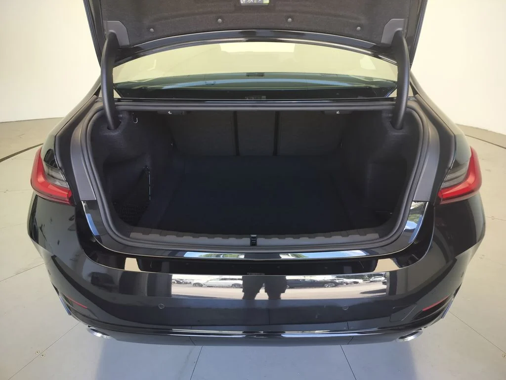 New 2026 Black Sapphire Metallic BMW 330i image 22