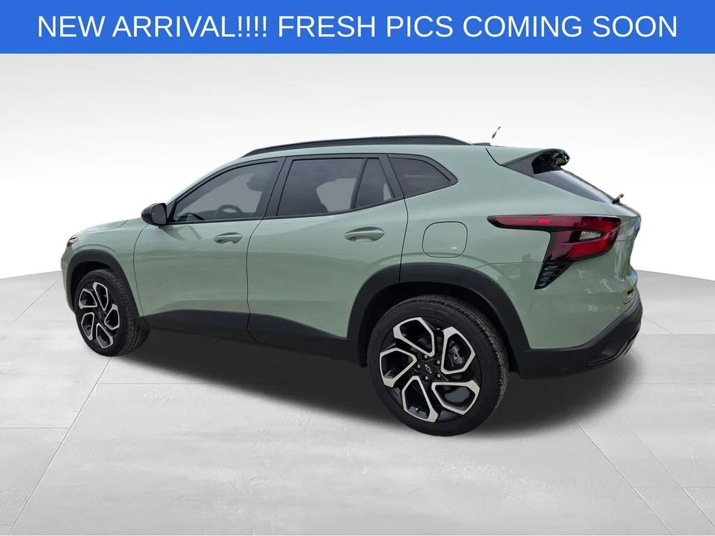 Used 2024 Cacti Green Chevrolet 2RS image 4