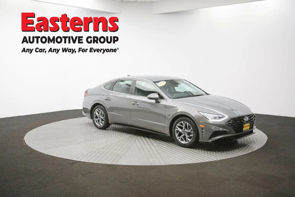 Used 2023 Gray Hyundai SEL image 44