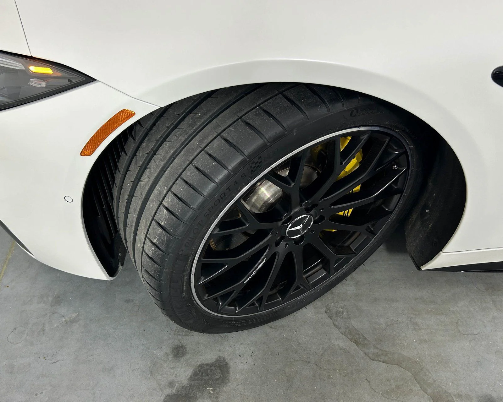 Used 2022 White Mercedes-Benz SL 63 AMG® image 21