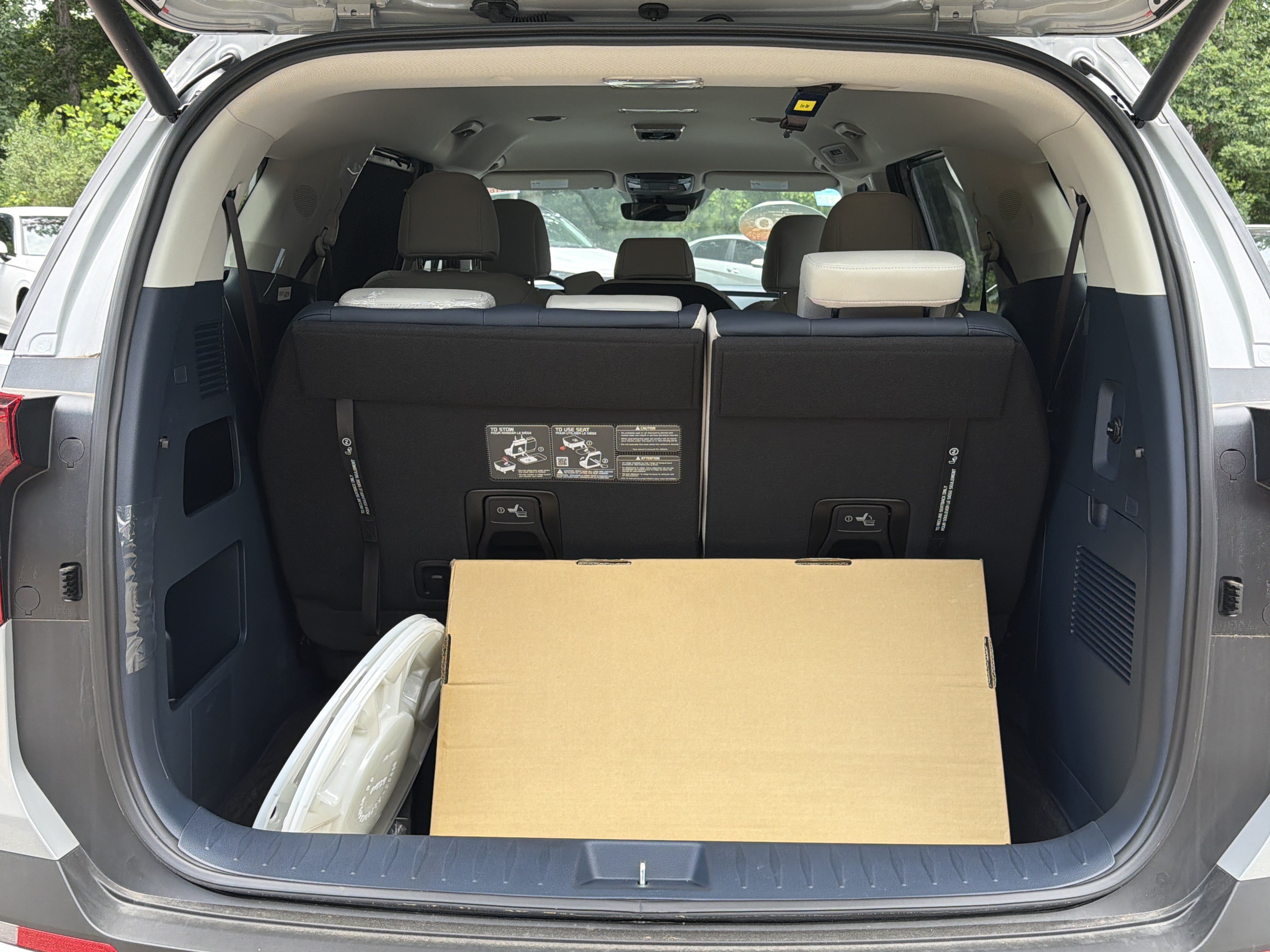2026 Kia Carnival EX - Photo 30