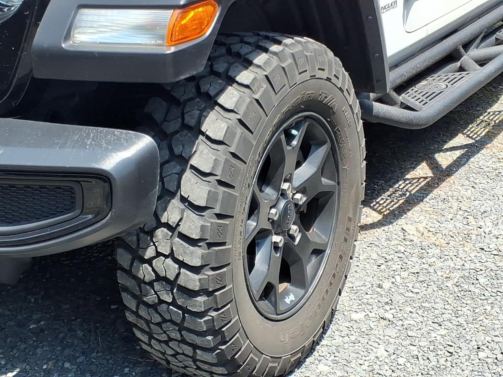 Used 2022 Bright White Clearcoat Jeep Unlimited Willys Sport image 3