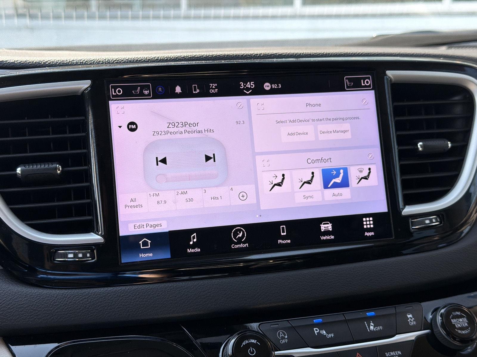 2024 Chrysler Pacifica Touring L - Photo 26