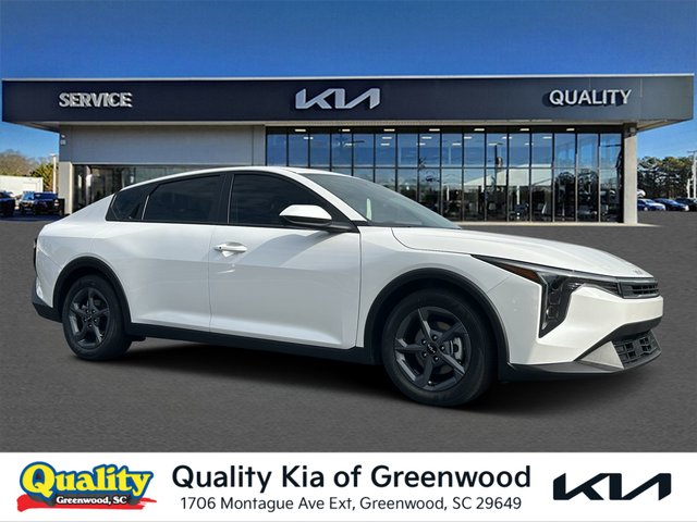 2026 Kia K4 LXS
