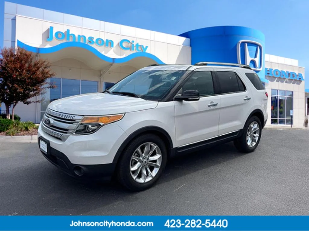 2015 Ford Explorer XLT's photo