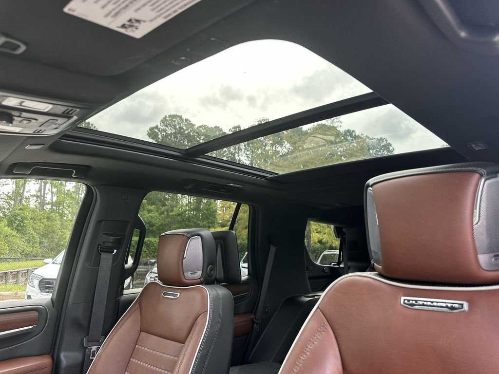 2024 GMC Yukon Denali Ultimate - Photo 19