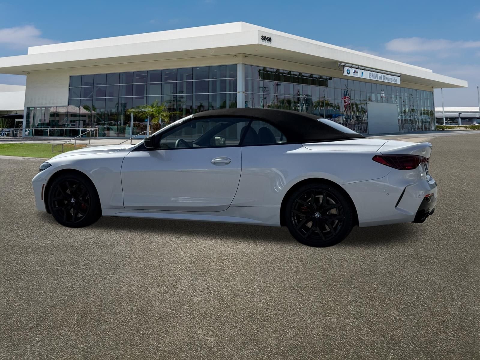 New 2026 Mineral White Metallic BMW 430i image 7